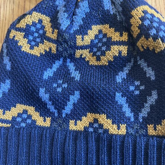 NEW Patagonia Tundra Cluster Knit Powder Town Beanie Hat - Picture 3 of 11